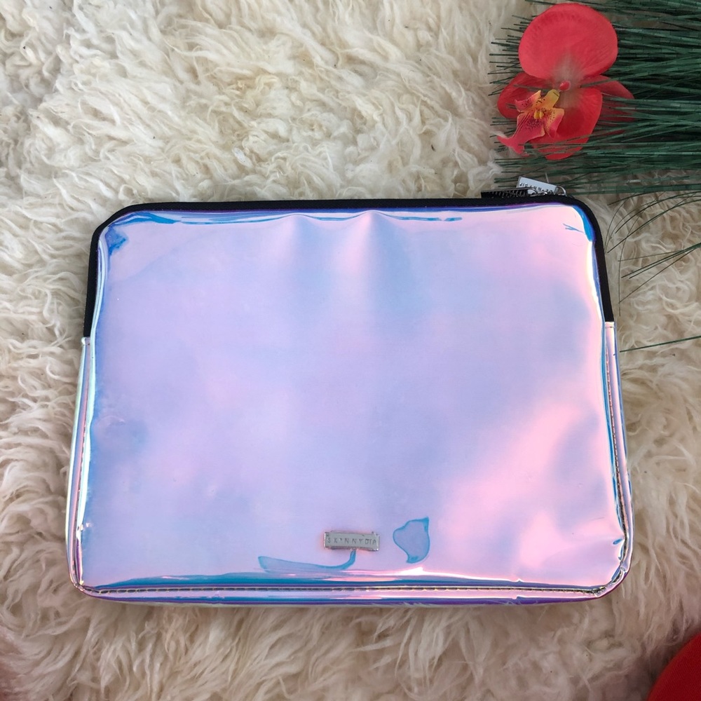 Skinny dip case